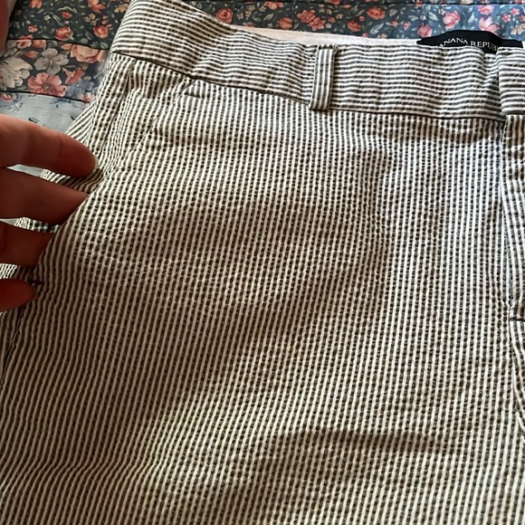 Banana Republic striped seersucker Bermuda shorts 6 - Picture 4 of 6